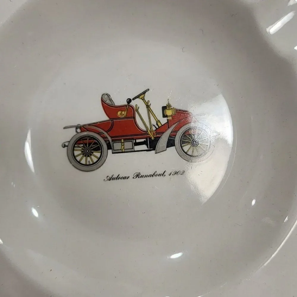 Wheeling Decorating set vintage